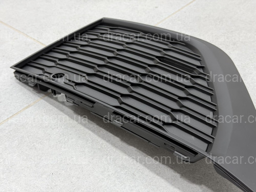Решітка бампера права 4M0890682B S-Line BLACK для Audi Q7 2020-2024  артикул 5628