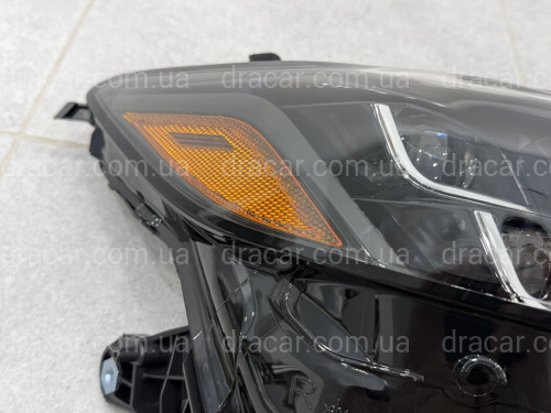 Права фара Toyota Camry 80 XSE USA 2023- артикул 9779