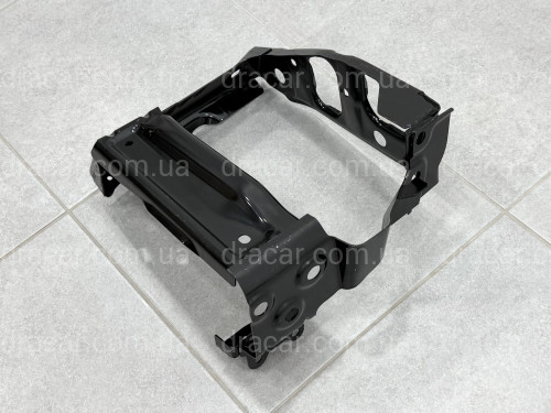 Кронштейн підсилювач переднього бампера лівий 51117357183 для BMW 5 series G30 G31 артикул 9880