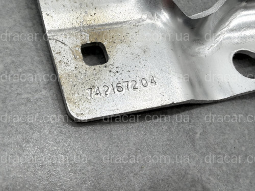 Кронштейн підсилювача правий 51117421672 для BMW X5 G05 артикул 9861