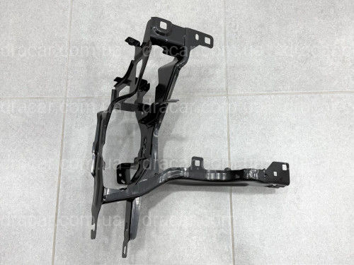 Кронштейн кріплення фари правий 51647421710 для BMW X5 G05 артикул 9868
