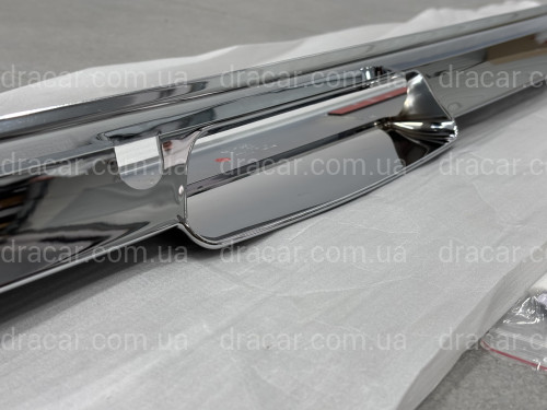 Хром накладка на задні двері FJ Cruiser 2006-2022 артикул 10176