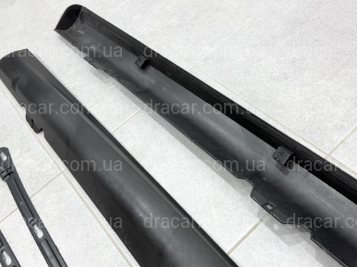 Накладки на пороги R20 для Volkswagen Golf 6 2008-2013 артикул 10201