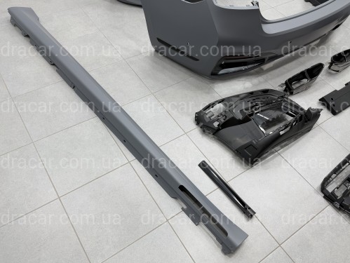 Комплект обвісу з решіткою M760 BLACK для BMW 7 series G12 2019-2022 артикул 10742