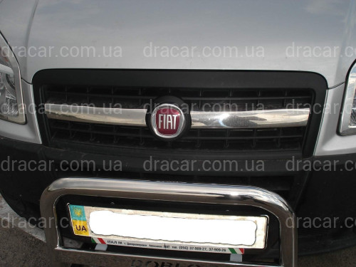 Хром накладка на решітку радіатора Fiat Doblo 2006-2010 артикул 1122