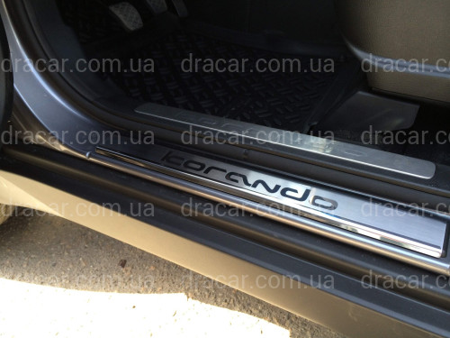 Накладки на пороги SsangYong Korando 2010- на метал артикул 2045