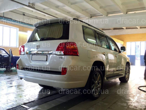 Задня спадниця бампера Modelista для Land Cruiser 200 2007-2015 ABS пластик Є ТРІЩІНА артикул 5920