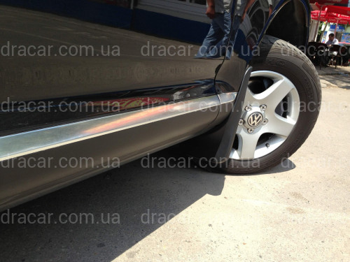 Бризковики Volkswagen Touareg  2002-2009 комплект 4шт артикул 441