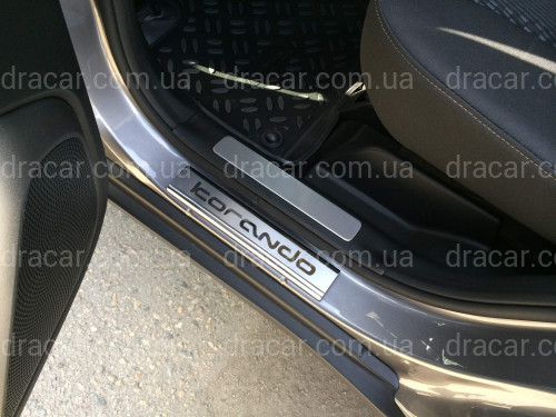 Накладки на пороги SsangYong Korando 2010- на метал артикул 2045